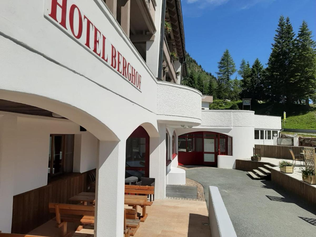 Hotel Berghof ซอนเนนอัลเพอ นัสส์เฟลด์ ภายนอก รูปภาพ